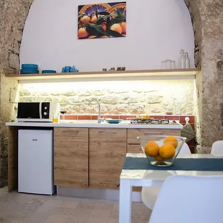 Archidipietra Holiday home Modica
